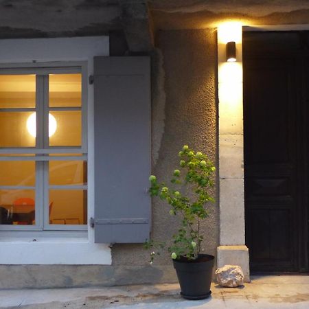 Le Ciel Par-Dessus Le Toit Bed & Breakfast Salavas Exterior foto