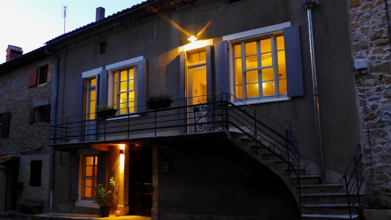 Le Ciel Par-Dessus Le Toit Bed & Breakfast Salavas Exterior foto