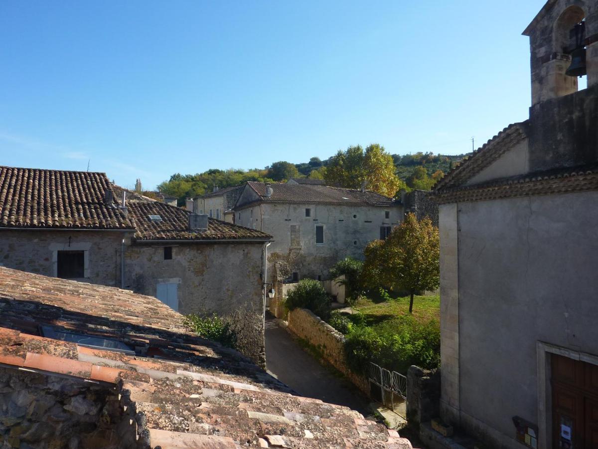 Le Ciel Par-Dessus Le Toit Bed & Breakfast Salavas Exterior foto